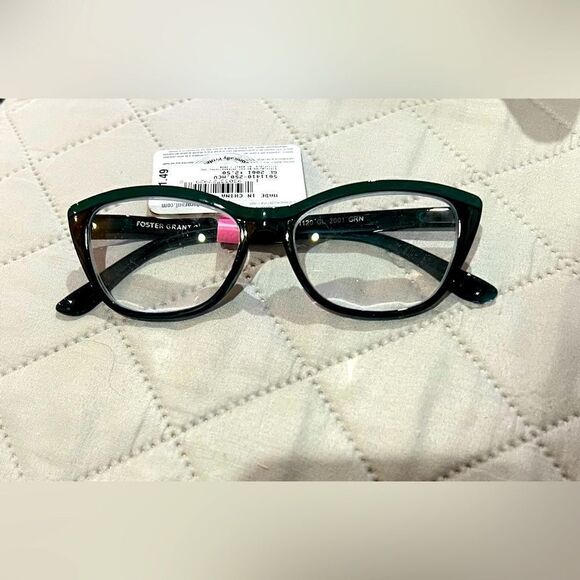 Foster Grant Gloss Women’s Readers Glasses 3.25 Magnification NWT Blk/Grn EG28 - Picture 1 of 2